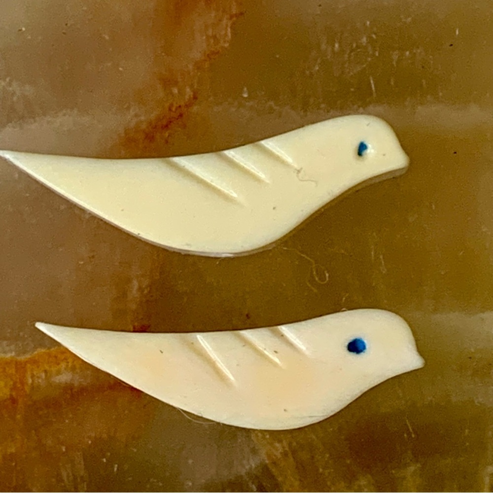 2 Bone Bird Fetish Beads Drilled Native American Style Carved Jewelry Animals .8 - Picture 3 of 8